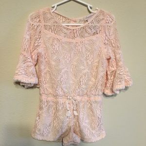 Super Stylish 💁🏽‍♀️ Lace Girls Romper